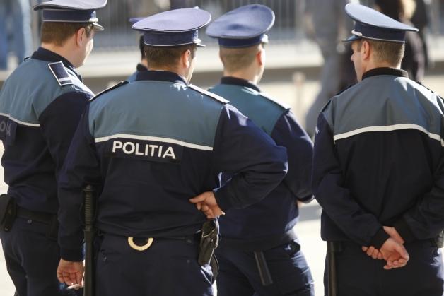 Din prea multă iubire se ajunge la poliţie