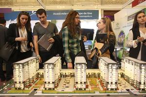 Au înviat agenţiile imobiliare. Clujul are cu 30% mai multe