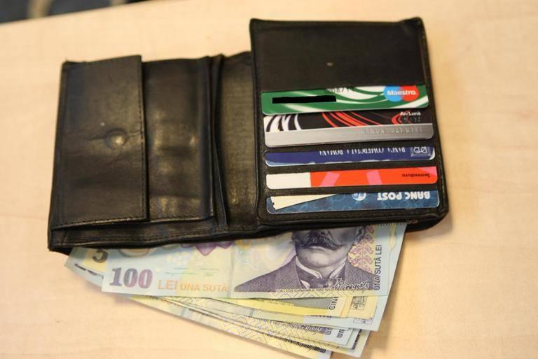 Cu câţi bani vor rămâne, în realitate, în mână, salariaţii după noua grilă de impozitare