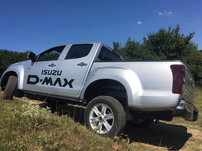 Isuzu D-MAX – un cinstit tovarăş de muncă (P)