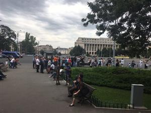 Protest în Piaţa Victoriei, faţă de Legea vaccinării