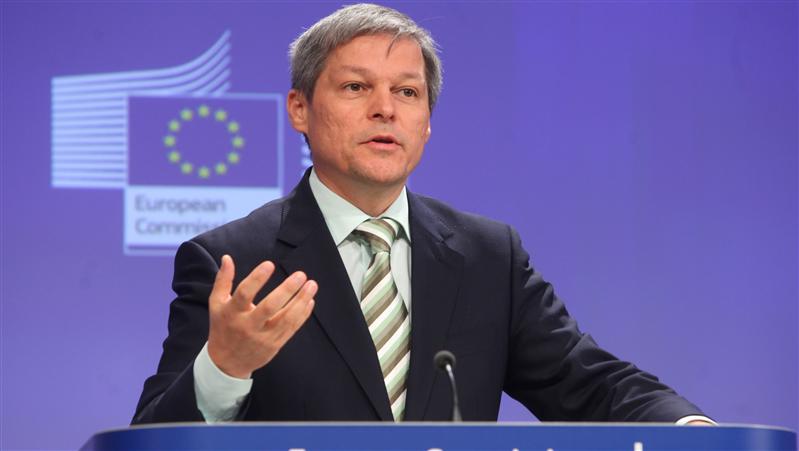 USR organizează un nou referendum intern. Tema: Fuziunea cu platforma 100 a lui Dacian Cioloş