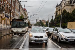 Unde s-au mutat parcările desfiinţate pentru banda de autobuze din centrul Clujului