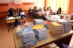 Legea manualului şcolar, în dezbatere din 12 septembrie