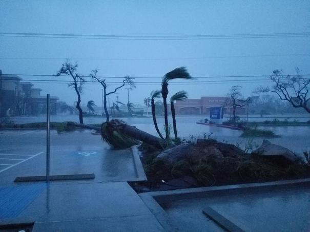 VIDEO | Cel puţin un mort şi 12 răniţi în Texas, din cauza Uraganului Harvey