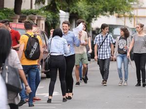 Bac 2017, sesiunea de toamnă. Absolvenţii de liceu au avut proba orală la limba maternă