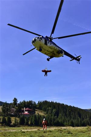 Salvare cu elicopterul  FOTO