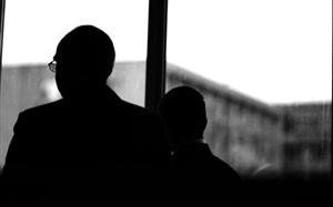 Fost angajat SRI, despre acoperiţii din presă: Unii primeau mailuri cu rechizitorii şi un ordin clar