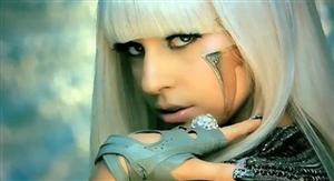 Lady Gaga a vorbit despre boala de care suferă de mai mulți ani