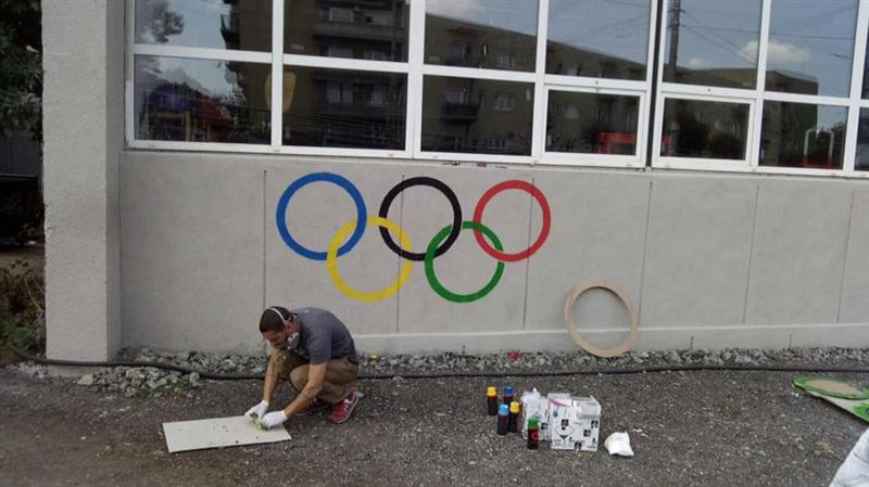 Faţada Centrului Olimpic de judo din Cluj, renovată de sportivi GALERIE FOTO