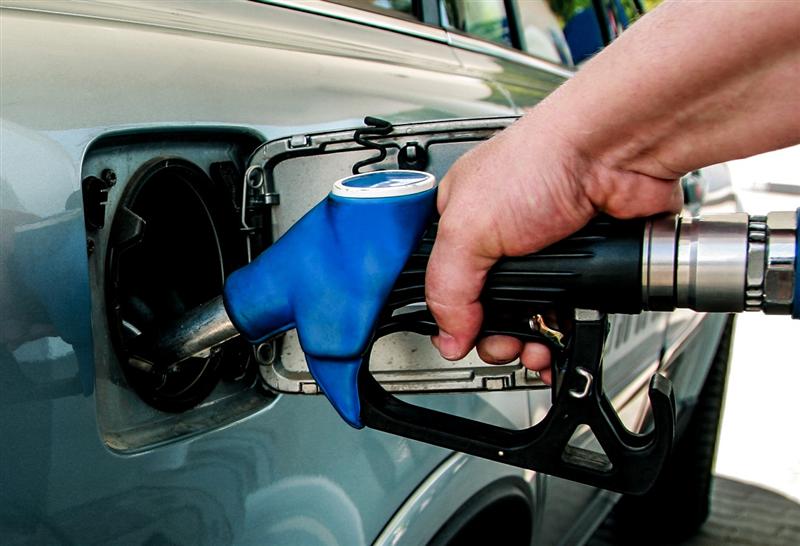 Kelemen Hunor, ironic cu guvernanţii care nu văd scumpirea carburanţilor. „Poate le dăm ochelarii noştri