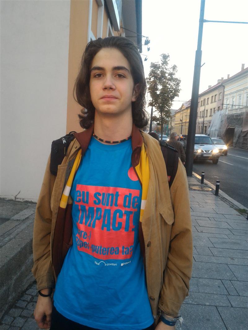 Mama elevului din Cluj trimis acasă să se tundă: 