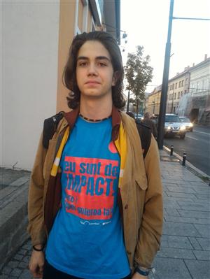 Mama elevului din Cluj trimis acasă să se tundă: 
