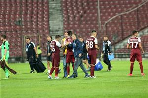 CFR nu a spart gheața nici cu Mediaș. Fanii îi cer demisia lui Petrescu după 0-0 cu ”găzarii”