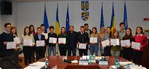Diplome de excelenţă şi premii în bani, pentru elevii de 10 ai Clujului