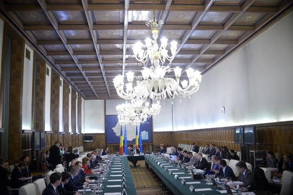 Revoluţia fiscală | Şase milioane de contracte de muncă, în aer