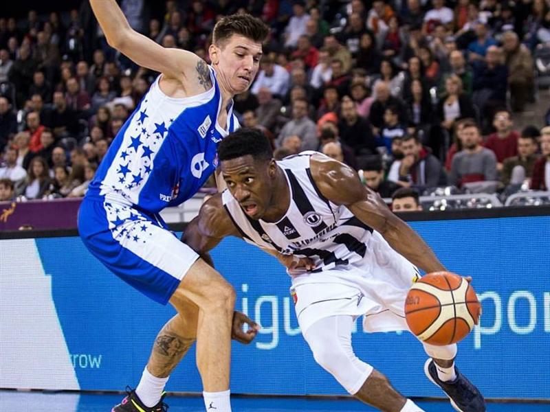 Baschet | Campioana U-BT a ”dat de pământ” cu Iașiul
