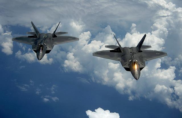 Un avion militar american a desenat pe cer un penis uriaş, deasupra Washingtonului | FOTO