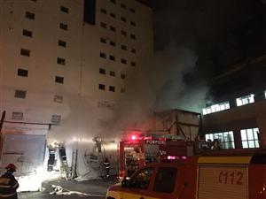 Incendiu la Cluj. 70 de persoane evacuate FOTO