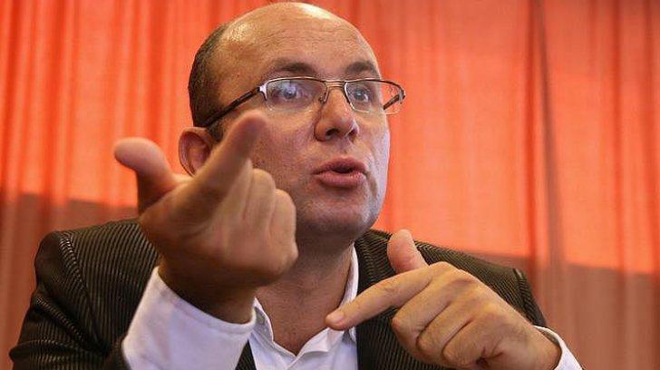 Cozmin Guşă, despre cele două înfrângeri de joi ale lui Liviu Dragnea: duce PSD pe drumul pierzaniei