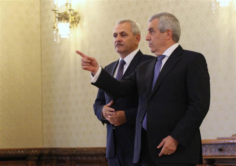 USR cere demisiile lui Dragnea şi Tăriceanu de la conducerea Parlamentului