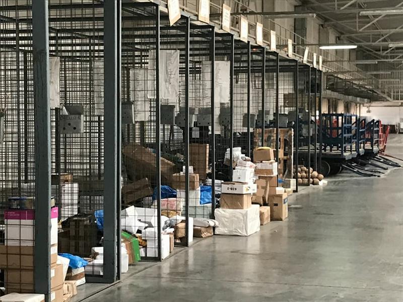 Poşta a livrat 15.000 de colete pe zi de Black Friday