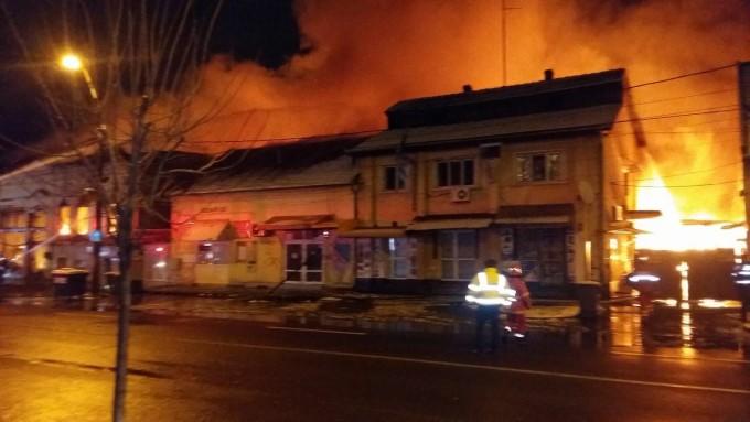 Incendiu violent în 