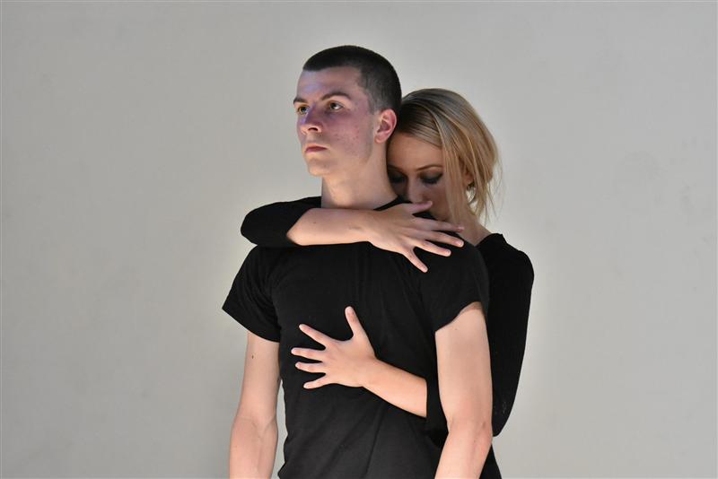 Dans + video + muzică = Heterocromia