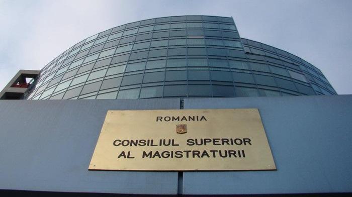 Preşedintele secţiei de judecători este de drept preşedintele CSM