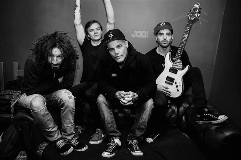 Au cucerit lumea cu hitul „Butterfly”, în 2018 concertează la Cluj VIDEO