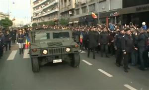 România îşi ia rămas bun de la Rege! Aplaudat şi aclamat de peste 20.000 de oameni VIDEO