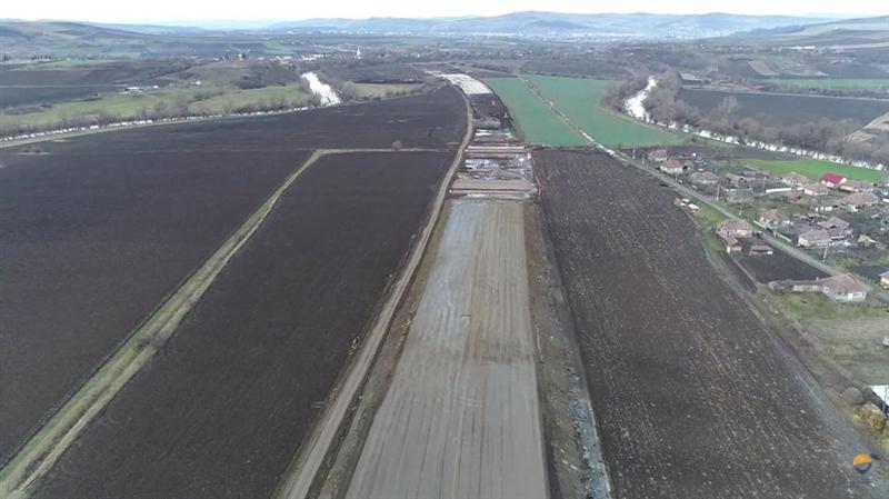 Avans îmbucurător pe şantierul celui mai dificil tronson al  Autostrăzii Transilvania FOTO/VIDEO