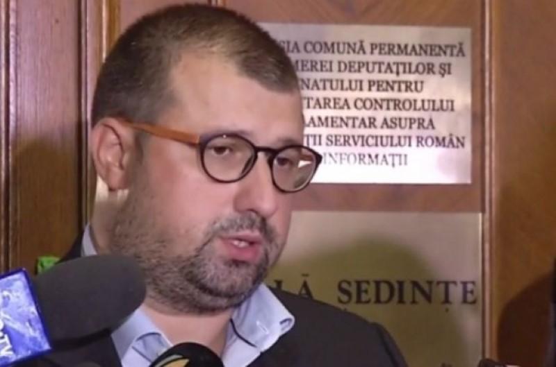 Daniel Dragomir: Peste 80 de oameni din conducerea statului au fost ascultaţi şi urmăriţi de SRI şi DNA