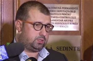 Daniel Dragomir: Peste 80 de oameni din conducerea statului au fost ascultaţi şi urmăriţi de SRI şi DNA