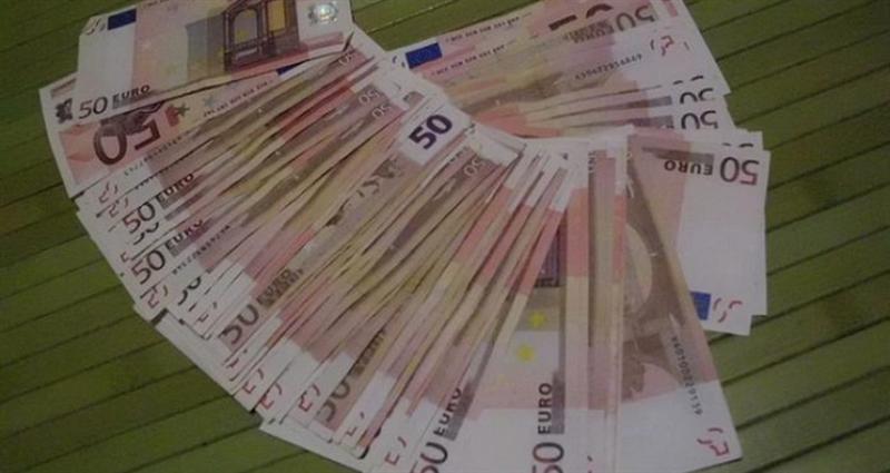 Analiştii financiari anticipează o depreciere a leului în 2018. Inflaţia şi dobânzile vor creşte