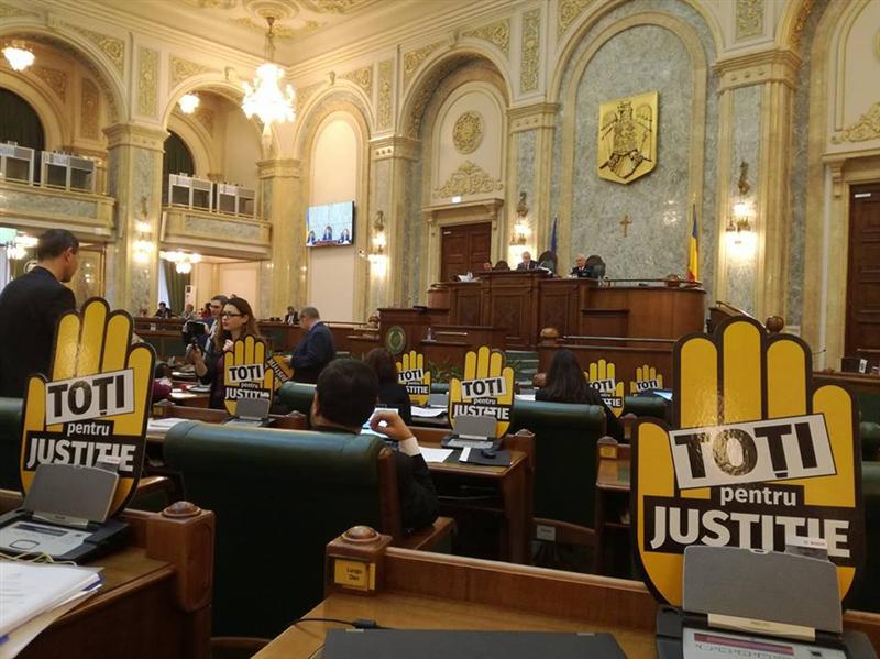 USR despre proiectul parlamentarilor PSD: