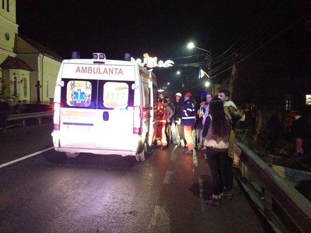 O victimă a accidentului din BN, transportată la Cluj. Şoferul vinovat, în comă alcoolică