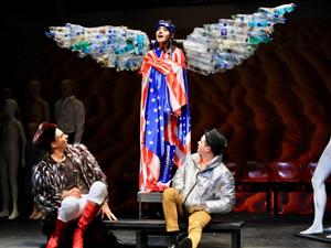 Îngeri în America. Pe scena Teatrului Maghiar 