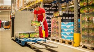 Penny Market își transformă magazinele în galerii comerciale