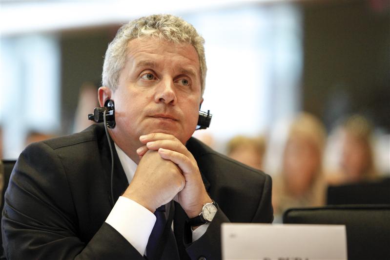 Eurodeputatul Daniel Buda solicită birou unic pentru proiectele europene