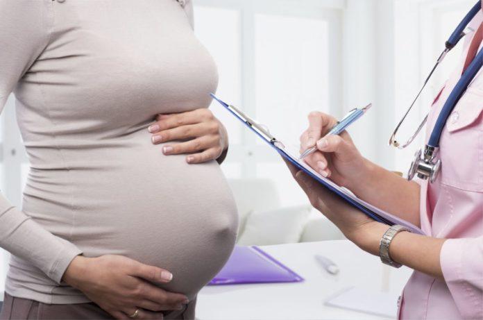 Naştere naturală versus cezariană. Medic din Cluj: „Niciuna dintre cele două variante nu este perfectă