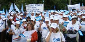 BNS: Guvernul pare a fi intrat într-un delir legislativ continuu