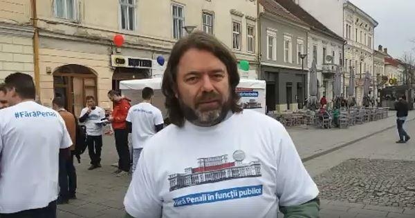 Goţiu: 40.000 de semnături, dintre care 8.000 la Cluj, strânse în cadrul campaniei "Fără penali în funcţii publice"