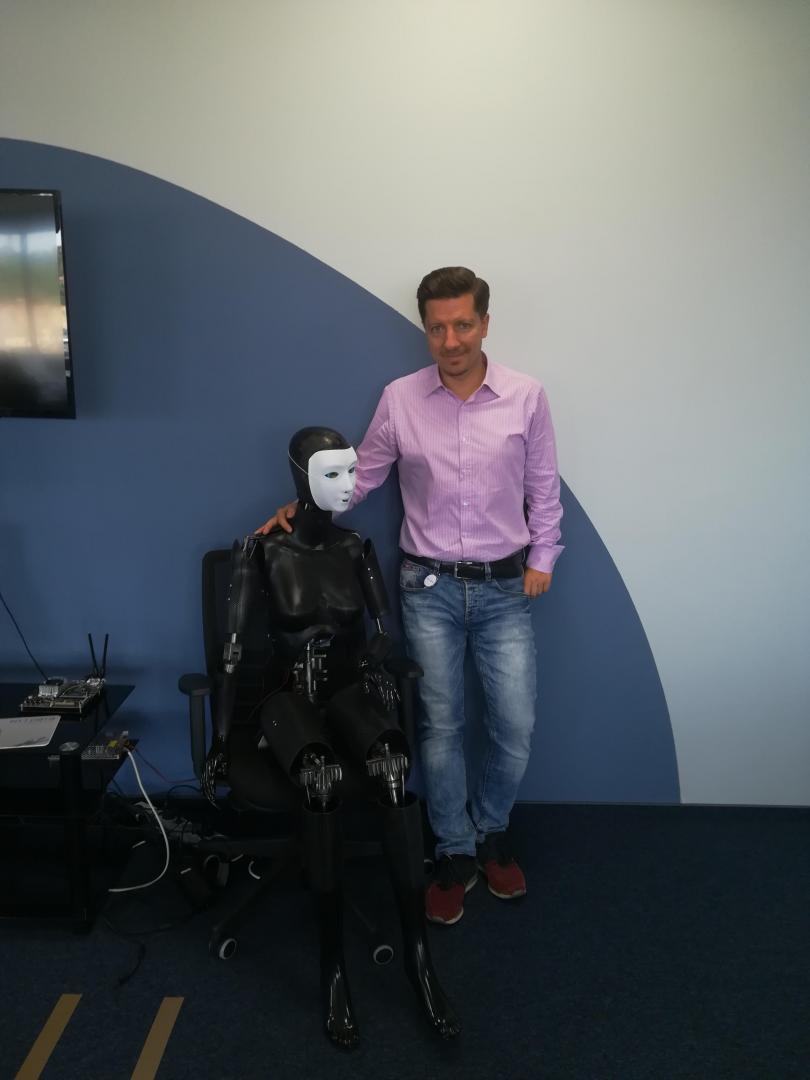 #PeopleOfNTTDATA.  A ales Clujul deşi a lucrat în Europa şi Asia. Radu Orghidan: “Începem să creăm proprietatea intelectuală şi să o păstrăm aici”