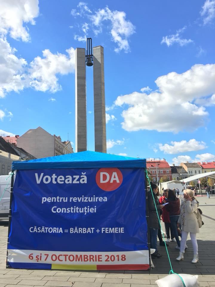 Campanie pentru referendum pe străzile Clujului. Cine este în spatele iniţiativei