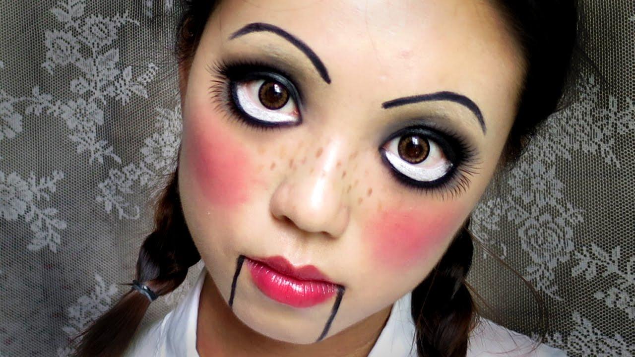 Costumul de Halloween: îl închiriezi sau ți-l faci singur?