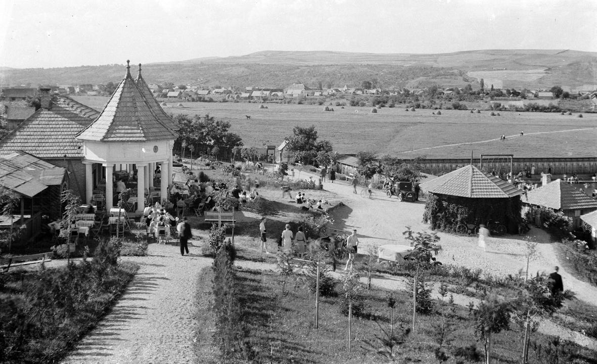 Cândva "perla" băilor din ţară, azi în ruine . Cum arătau Băile Someşeni în perioada interbelică