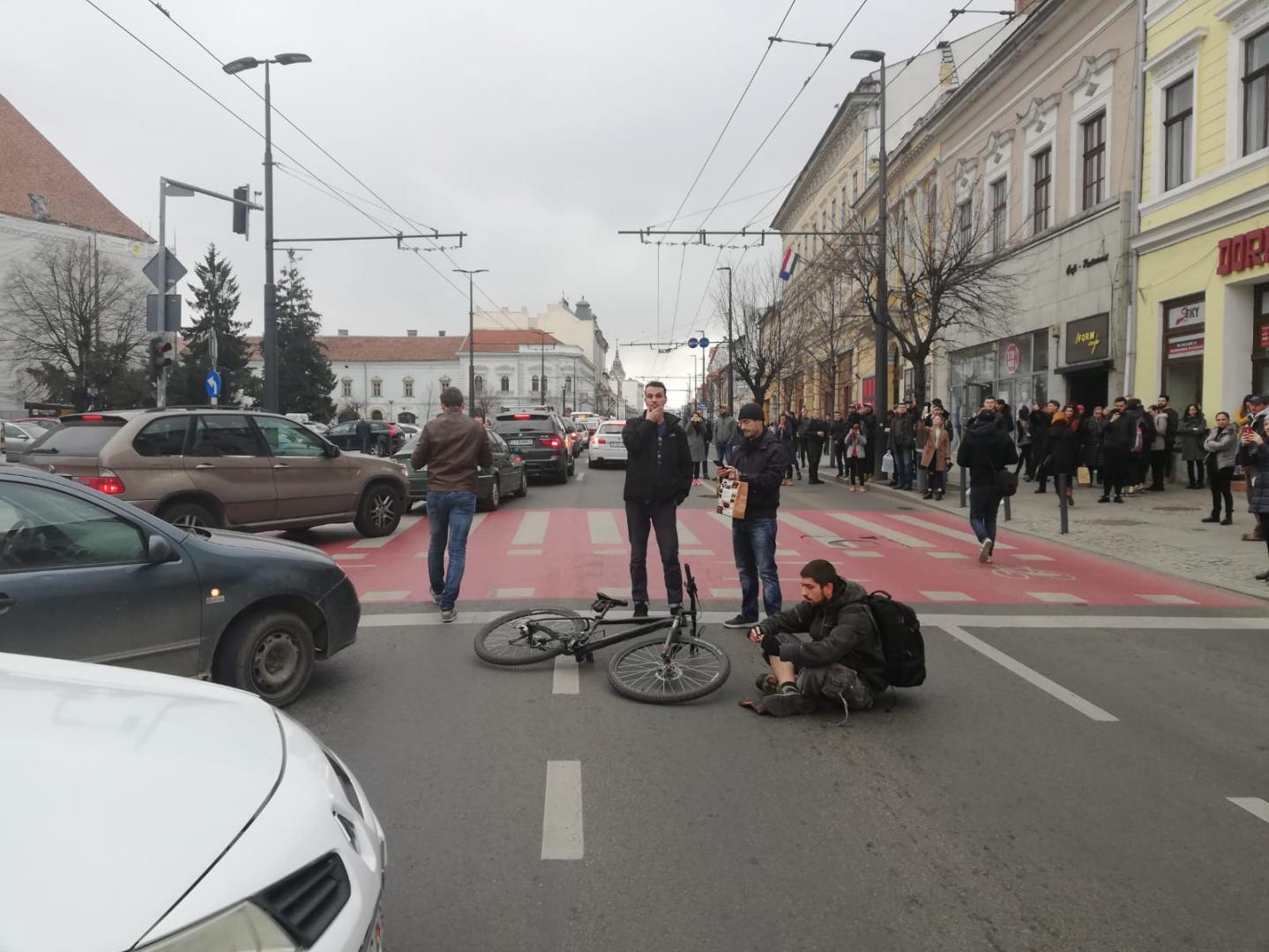 #sîeu. Clujul face pauză 15 minute. Traficul blocat