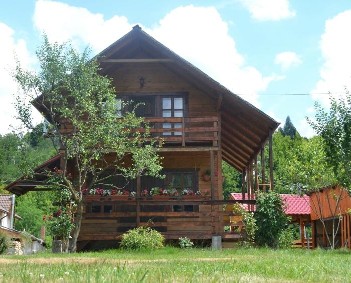 Minivacanţa de Paşte şi 1 Mai. Oferte cabane din judeţul Cluj