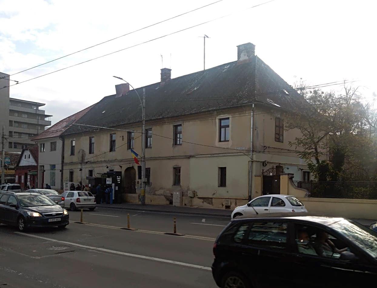 Cum arată astăzi clădirea care în anii 1800 era cea mai importantă vamă a Clujului